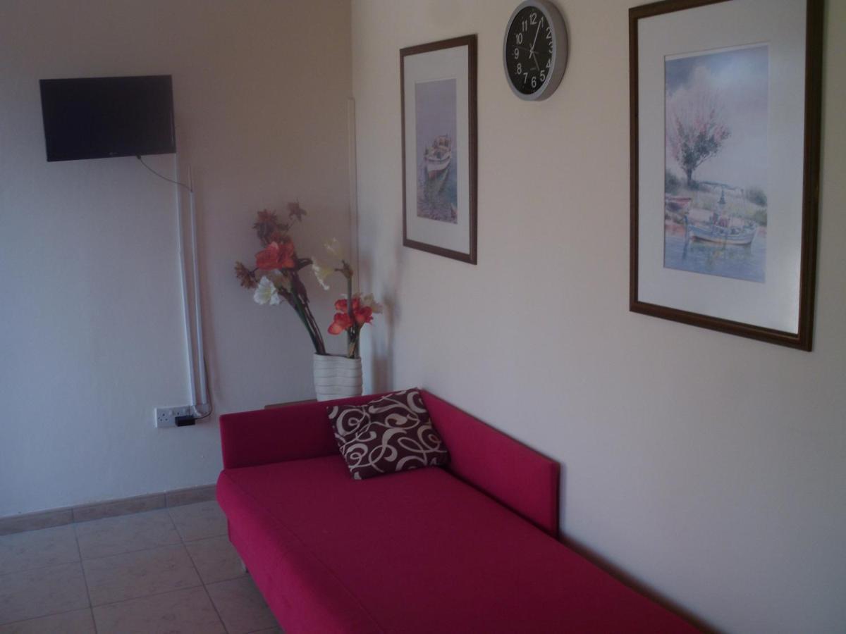 Anastasia Holiday Apartments Пафос Екстериор снимка